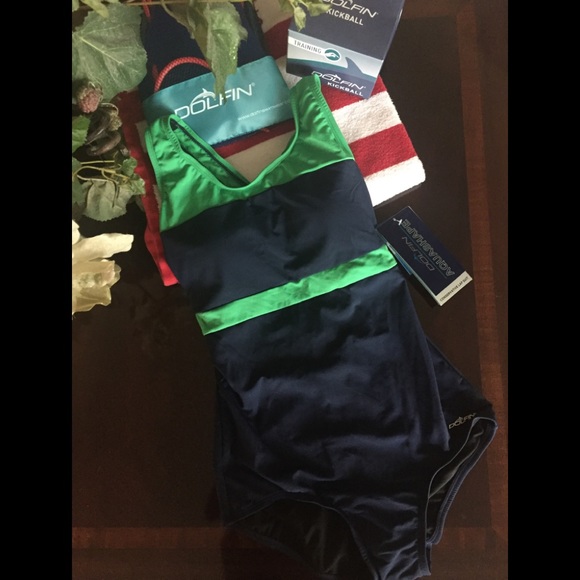dolfin women's aquashape conservative lap suit